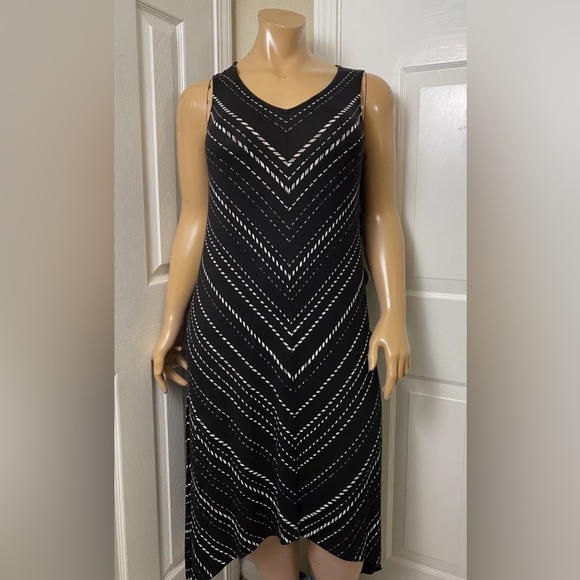 Apt 9 Black White Midi Dress Size Large Petite Sleeveless - Picture 1 of 3